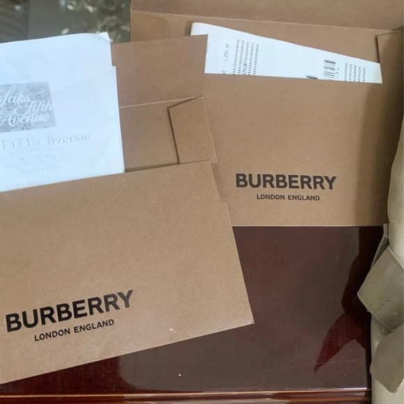 AUTHENTIC Burberry keychain carabiner belt hook/loop/clasp - Picture 3 of 10